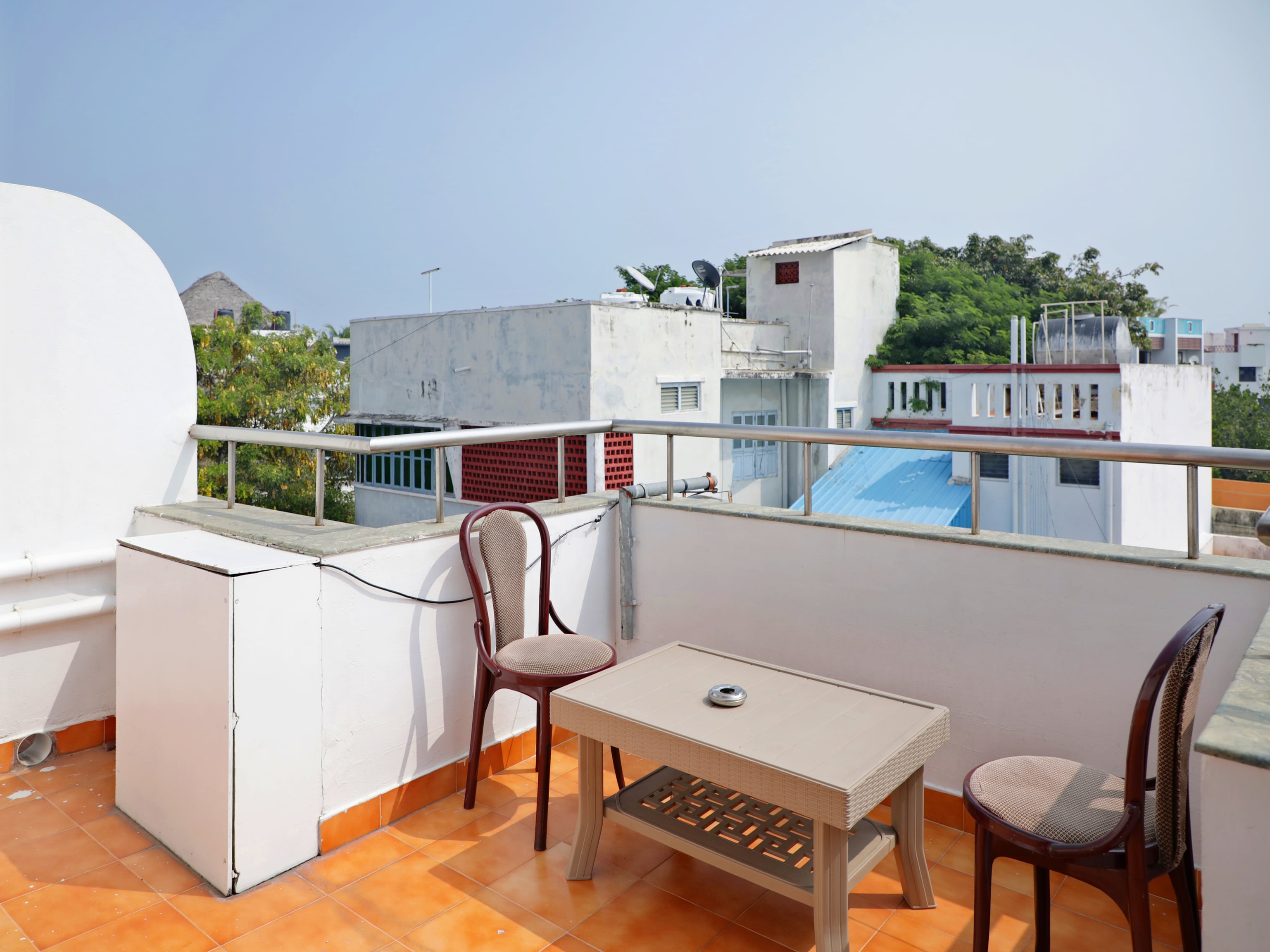 Executive Inn - A boutique Hotel - Tap to explore photos