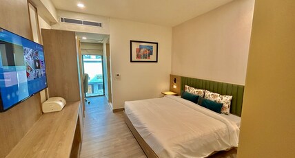 Hotel Limon Sector 29 Room Type - Deluxe Room City View