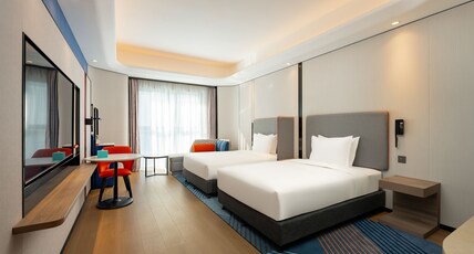 Holiday Inn Express BEIJING CONFERENCE CENTER Room Type - 2 Twin Standard City View