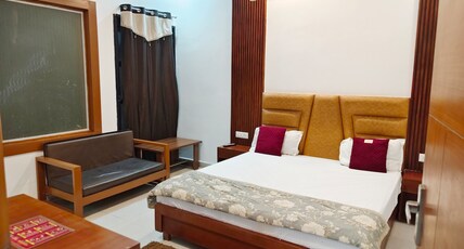 The Miraj Hotel Room Type - Deluxe Room