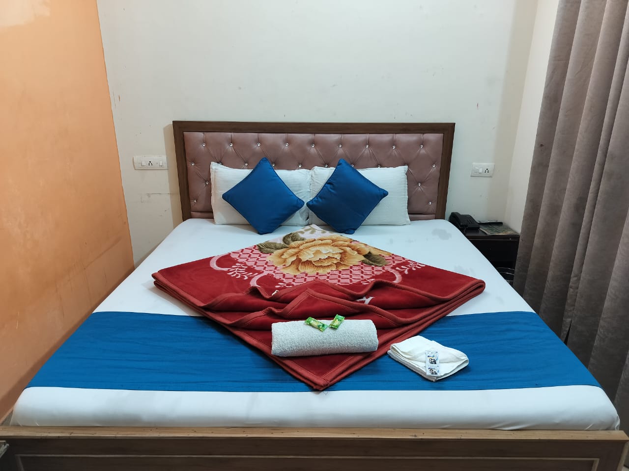 Holiday Inn Sector 45 Chandigarh - Tap to explore photos