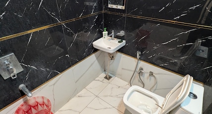 Anokha guest House Room Type -  Ac Room With Ram Mandir view