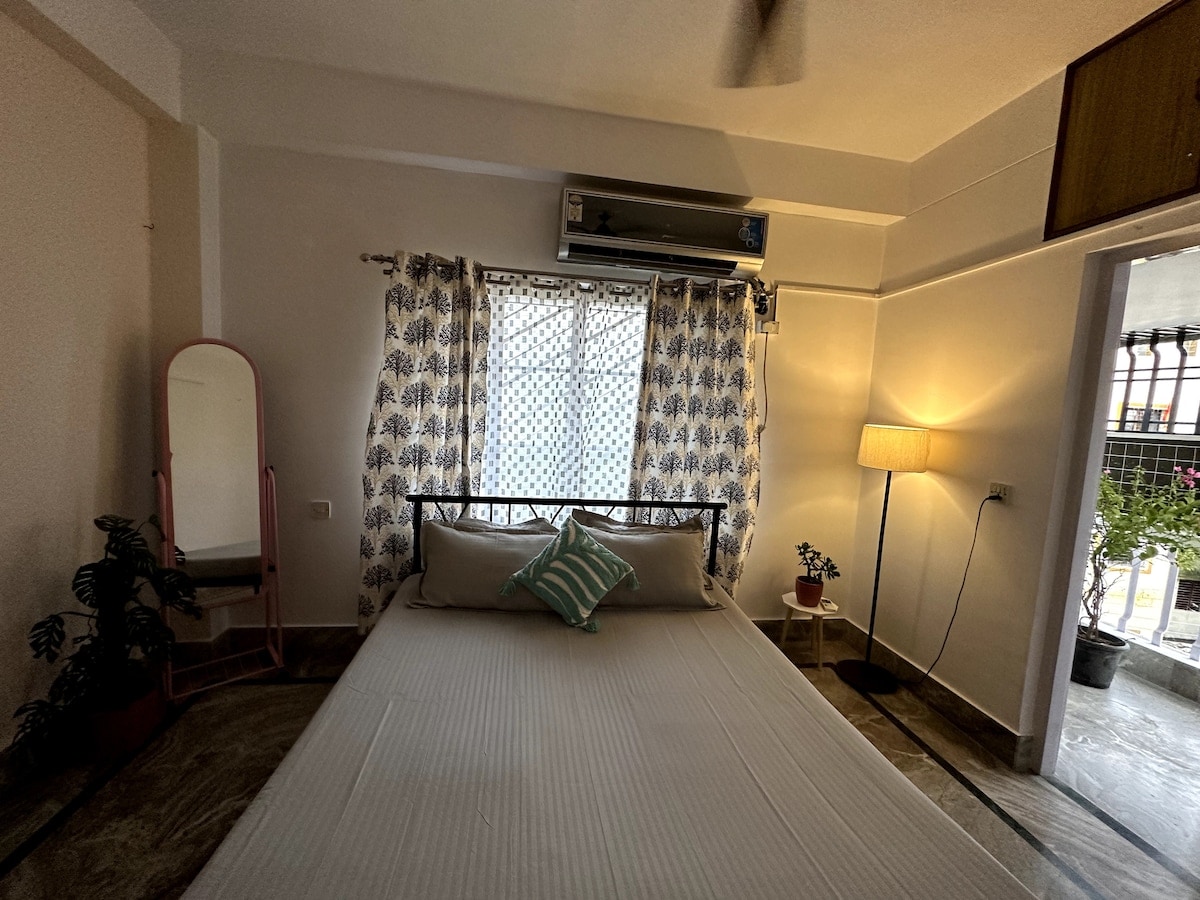 The Bougainville B B Your Home Away From Home - Tap to explore photos