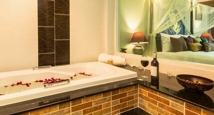 Tanawan Phuket Hotel Room Type - Suite Room
