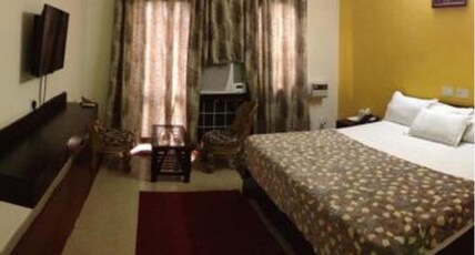 Highway Resort with Swimming Pool Room Type - Economy Room