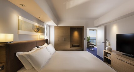 Sofitel Gold Coast Broadbeach Room Type - Prestige Suite, 1 King Size Bed, Separate Lounge Room, Ocean Views, Spa Sofitel Gold Coast Broadbeach Room Type - Prestige Suite, 1 King Size Bed, Separate Lounge Room, Ocean Views, Spa