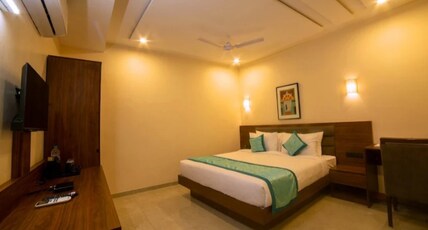The Bliss Hubli Room Type - Deluxe King Room