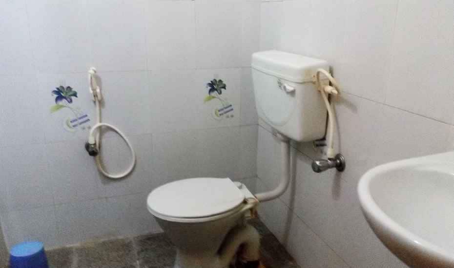 Akash Lodging - Tap to explore photos