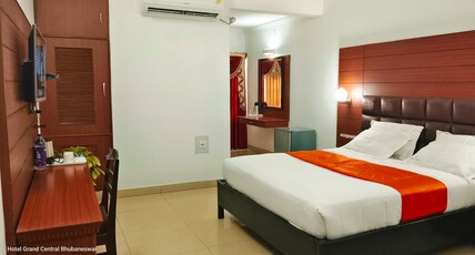 Hotel Grand Central Room Type - Executive Deluxe Room (Air Conditioned)