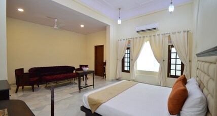 Aaram Baagh- By Pachar Group Room Type - Royal Suite Room (With Pool)
