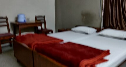 Hotel Raj Room Type - Deluxe AC Room
