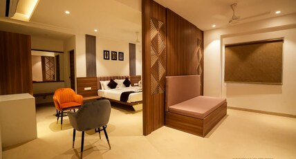 Hotel Veesons Executive Room Type - EXECUTIVE SUITE