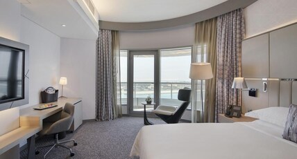 Pearl Rotana Capital Centre Room Type - Large Corner Room - King Bed