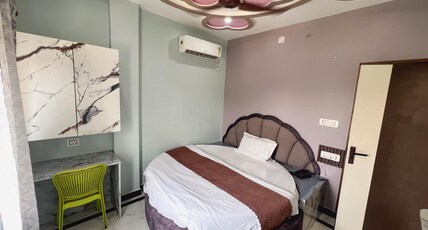 Hotel Smart Inn Room Type - Deluxe Double Room