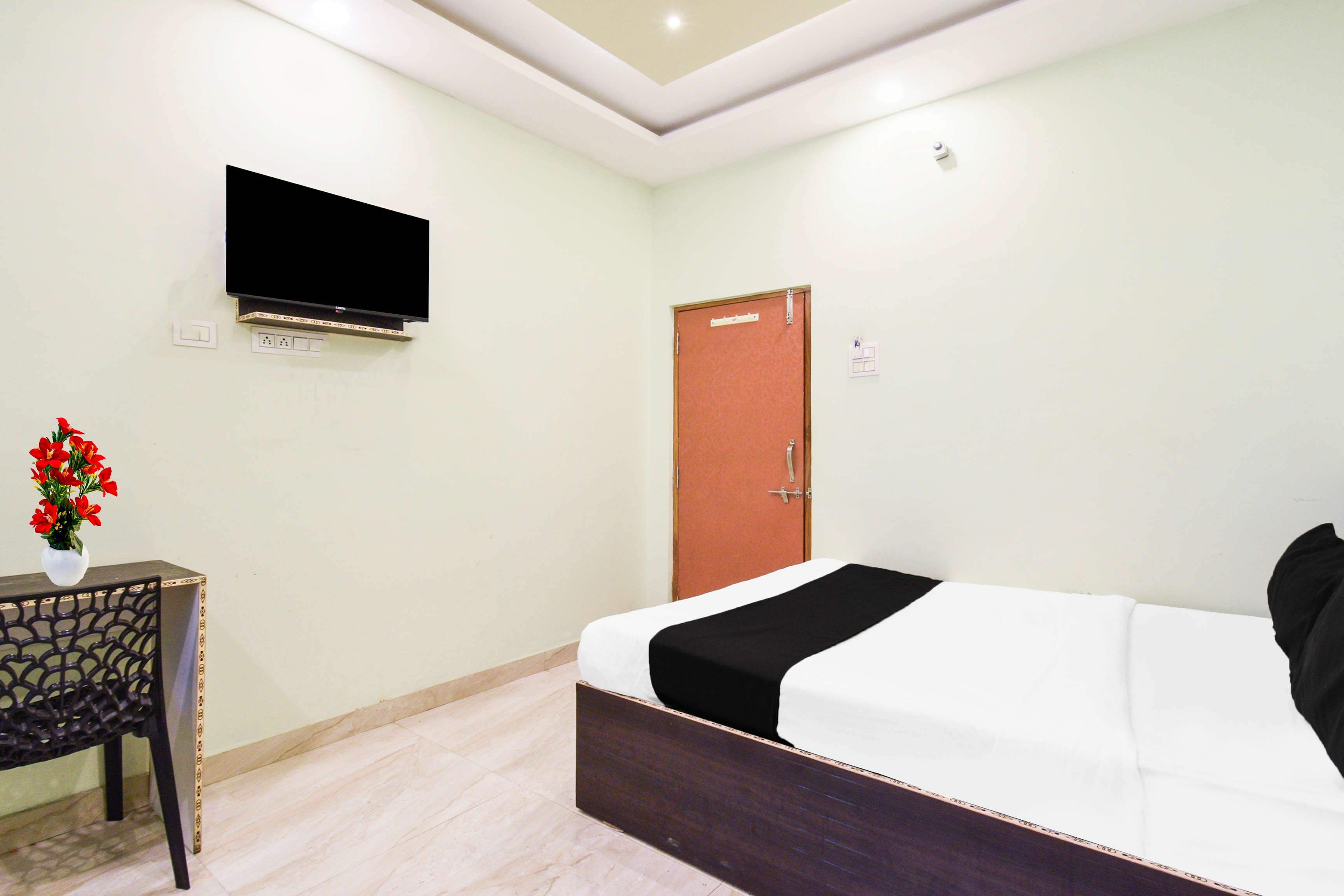 Hotel O Charminar international Hotel - Tap to explore photos