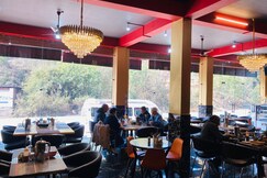 Rooms of ROCK SPOT HOTEL AND RESTAURANT