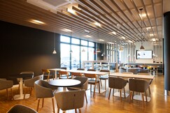 Holiday Inn Express Frankfurt Airport-Raunheim