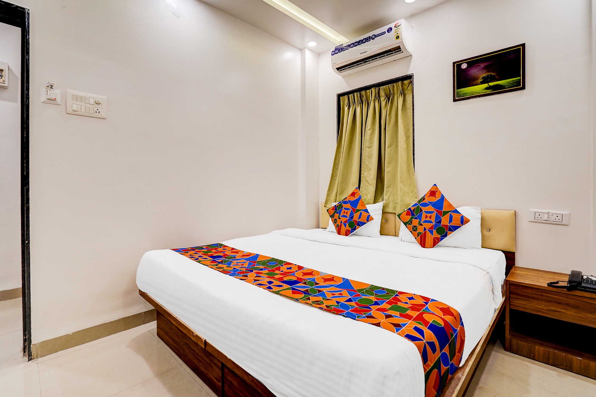 FabHotel Atithi Regency Home Stay - Nr Amar Business Zone - Tap to explore photos