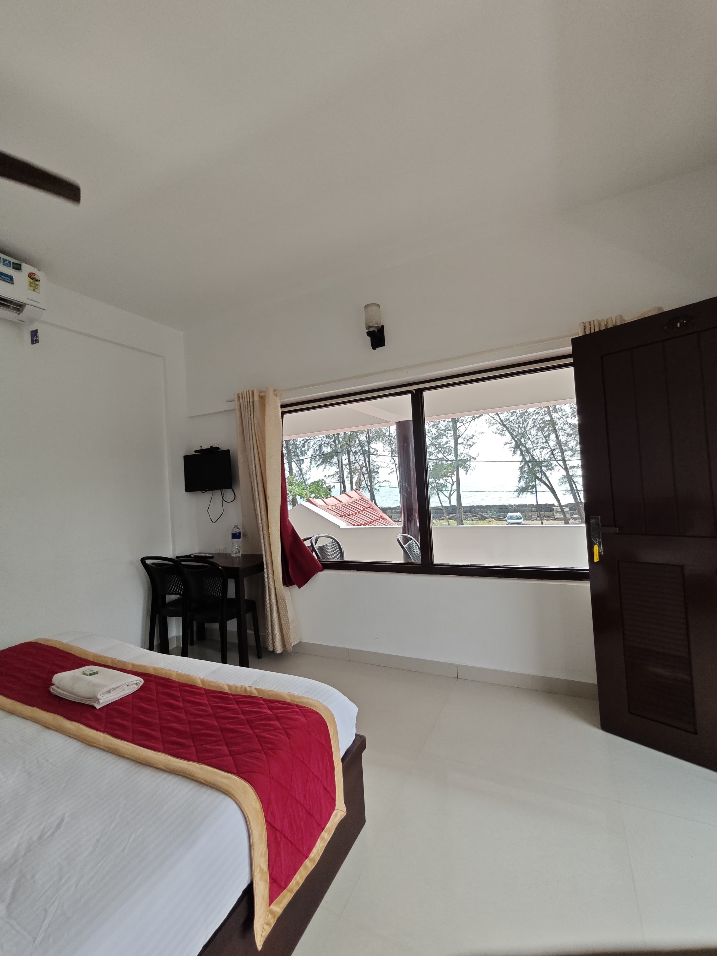 Relax Inn, Cherai - Tap to explore photos