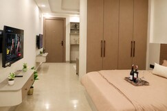 Aura Stay
