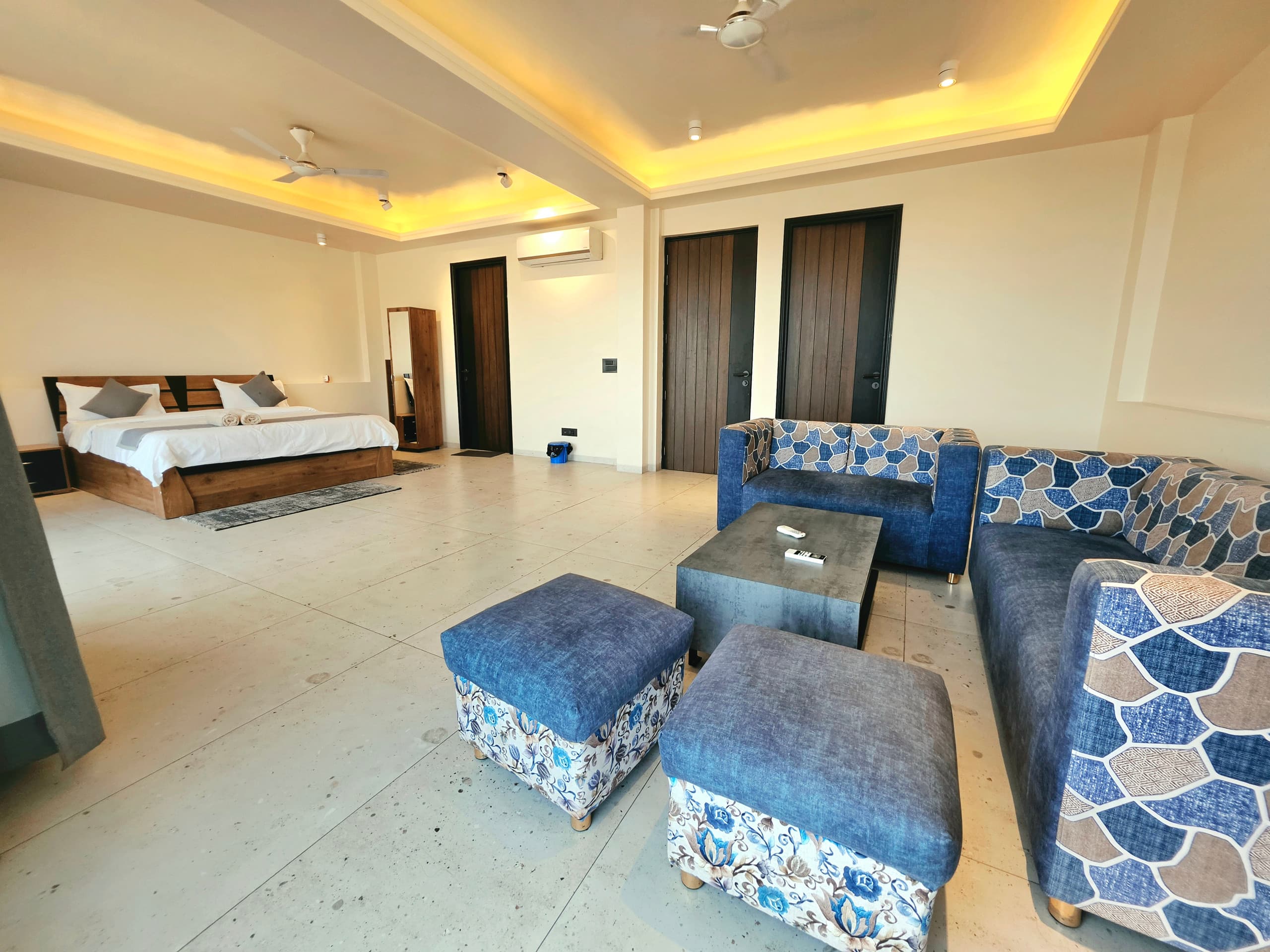 Anjaneya luxury ganga view villa - Tap to explore photos