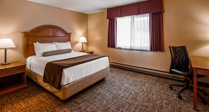 Best Western Bidarka Inn Room Type - 1 Queen Bed, Non-Smoking, Pillowtop Bed, 32-Inch Lcd Television, Microwave And Refrigerator, Full Br Best Western Bidarka Inn Room Type - 1 Queen Bed, Non-Smoking, Pillowtop Bed, 32-Inch Lcd Television, Microwave And Refrigerator, Full Br