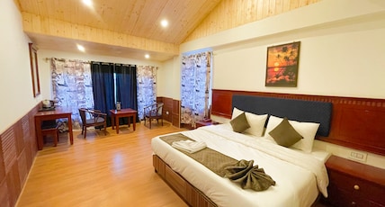 Hotel Monal-5 Min Drive From Mall Road. Room Type - Deluxe