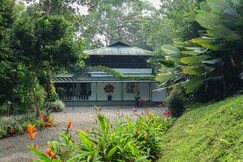 Breezy Point Farm House