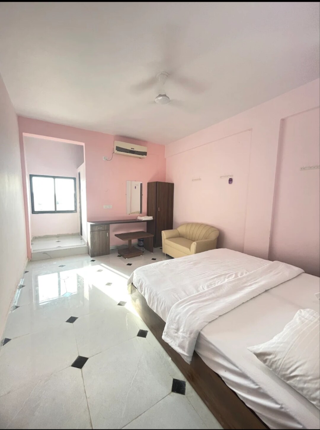 Shree Cement Guest House Bhuj - Tap to explore photos