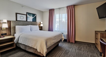 Staybridge Suites ALBUQUERQUE - AIRPORT, an IHG hotel Room Type - 1 Queen Studio Suite Mobility Accessible Roll in Shower Staybridge Suites ALBUQUERQUE - AIRPORT, an IHG hotel Room Type - 1 Queen Studio Suite Mobility Accessible Roll in Shower
