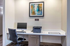 Best Western Plus Mansfield Inn & Suites