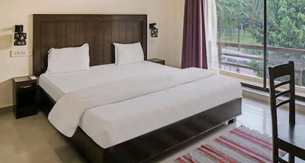 Hotel Ramayana Room Type - Standard Triple Room