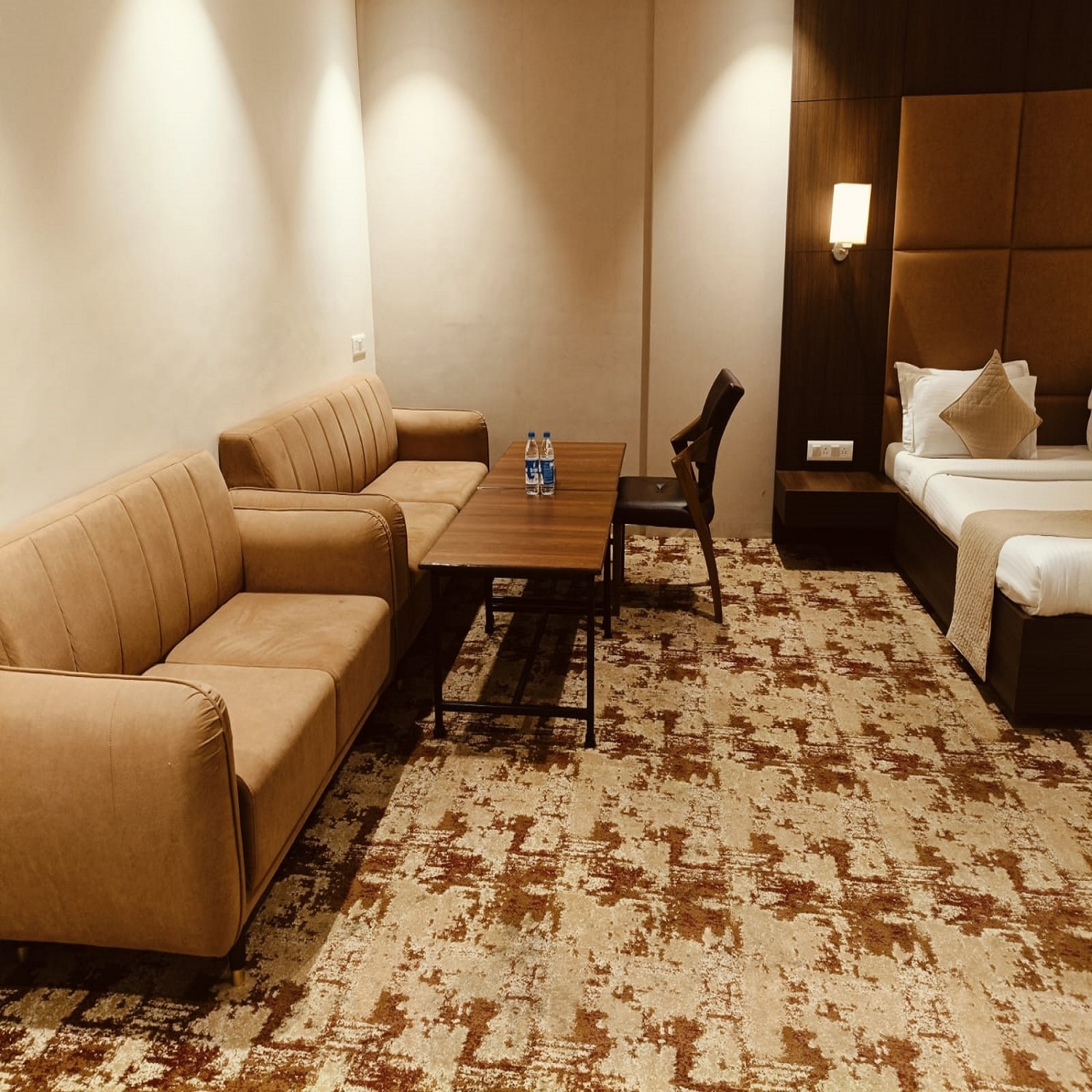 Hotel Raj Regency - Tap to explore photos