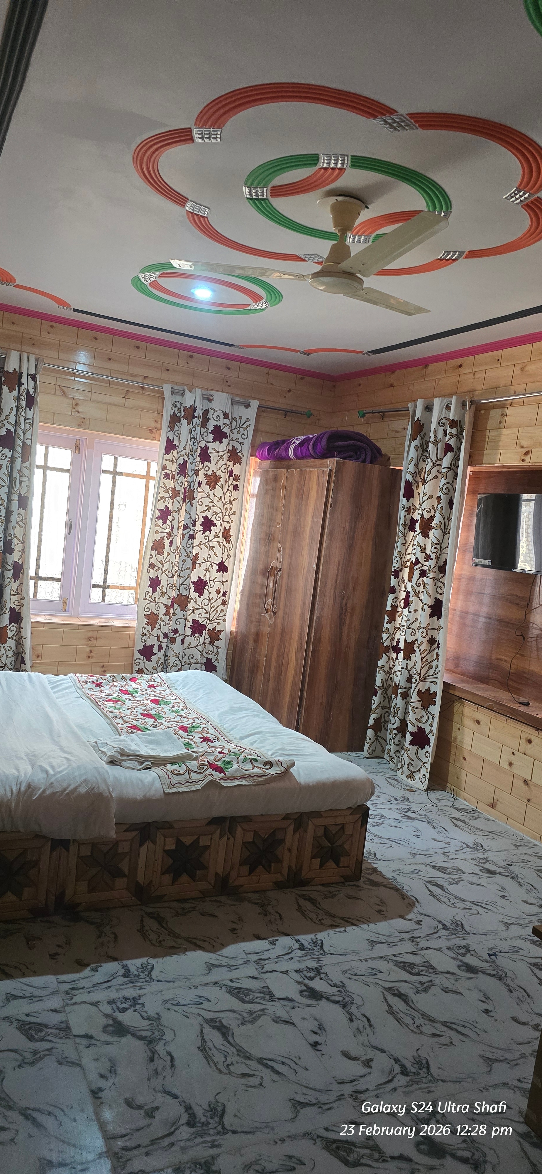 Hotel pahalgam star - Tap to explore photos