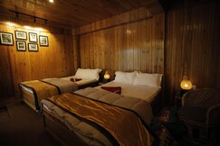 Latitude Boutique Rooms