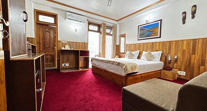 Hotel Kullu Valley - A River Facing Boutique Hotel Room Type - Luxury Room II With Balcony All Weather AC and Bathtub