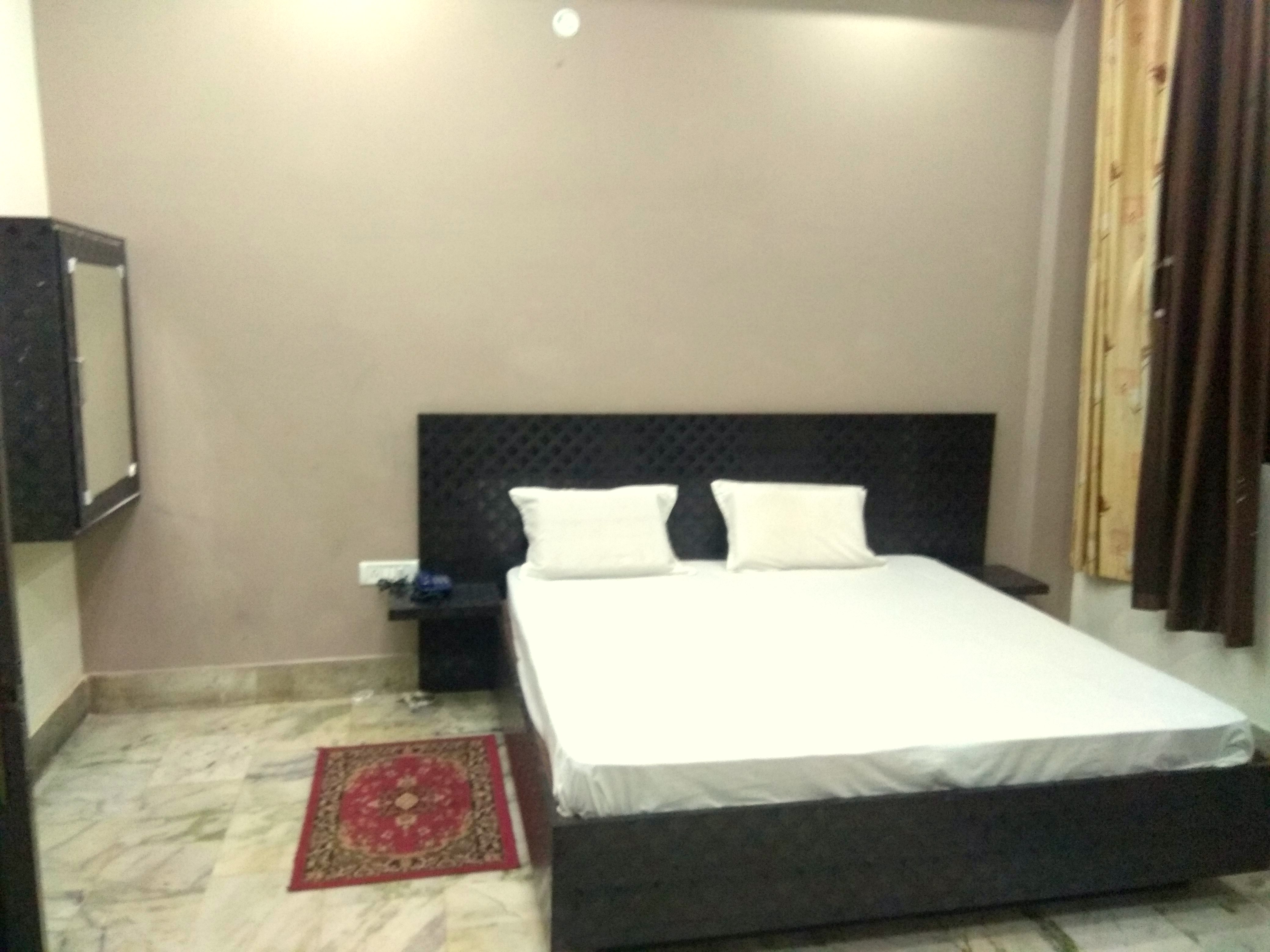 Hotel Ashirwad - Tap to explore photos