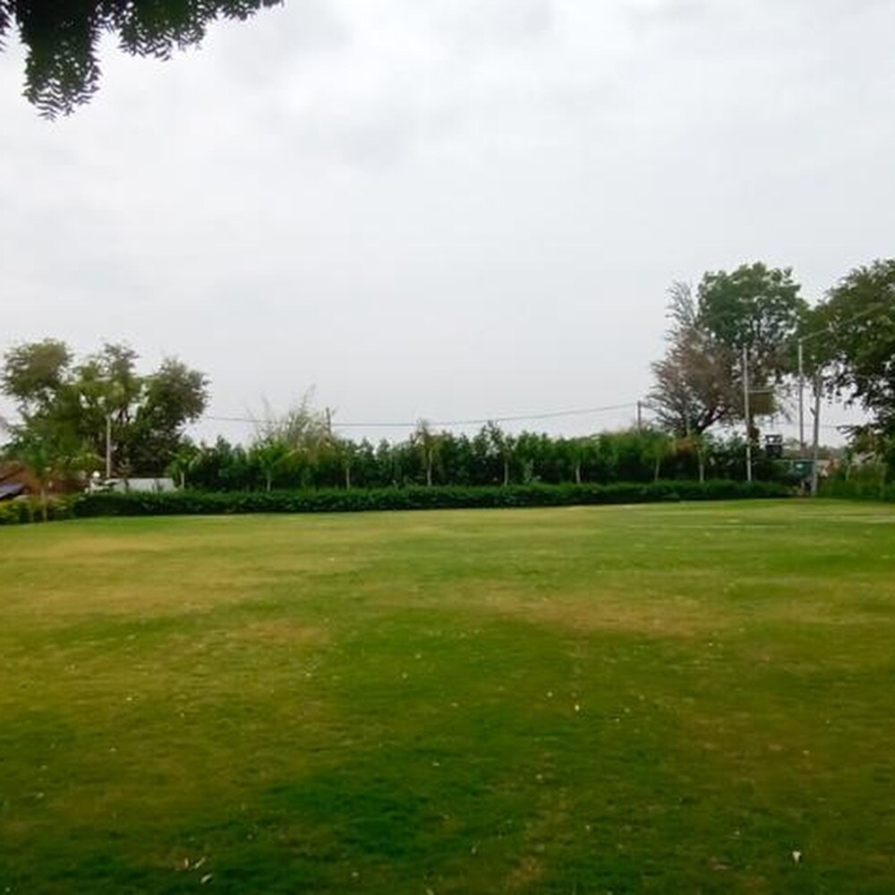 Saanvi Resort - Tap to explore photos