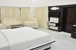 Hotel Bhandara Park