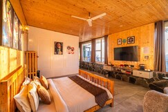 Highlanders cafe and stay