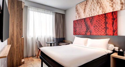 ibis PJCC Petaling Jaya Room Type - Standard Room with 1 Queen Size Bed