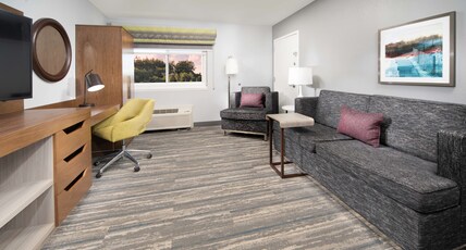 Hampton Inn by Hilton Egg Harbor Township Atlantic City Room Type - 2 QUEENS SUITE NONSMOKE