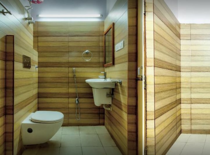 Hotel Classic - Tap to explore photos