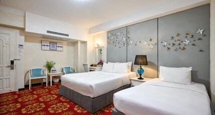 California Saigon Hotel & Rooftop Pool Room Type - Deluxe Triple Room (No Window)