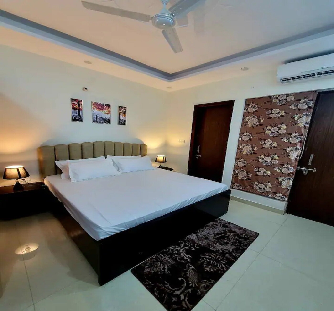 Nirvana Entire 2BHK Apartment In Noida - Tap to explore photos