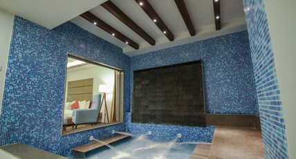 Motel The Village Room Type - Presidential Honeymoon Suites (Attached Plunge Pool)