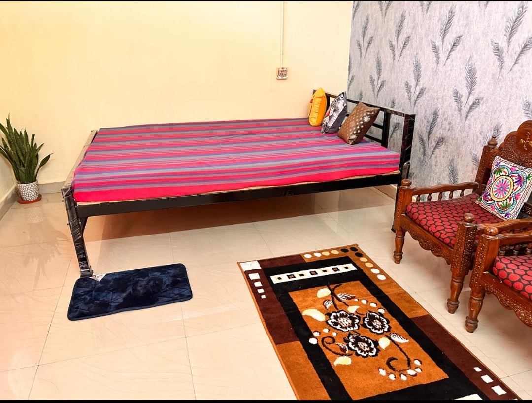Abhigyanam Homestay - Tap to explore photos