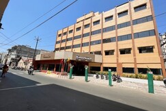 The Moris Palace, Rajkot