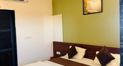 HOTEL SHREE MANGALAM AND RESTAURANT Room Type - Standard Room