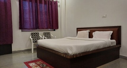 Chittorgarh Inn Room Type - Super Deluxe Room